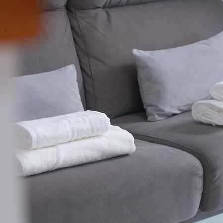 Apartamento Junto A Las Setas De Sevilla Bagian luar foto