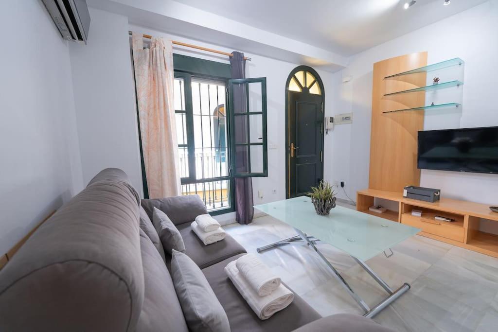 Apartamento Junto A Las Setas De Sevilla Bagian luar foto