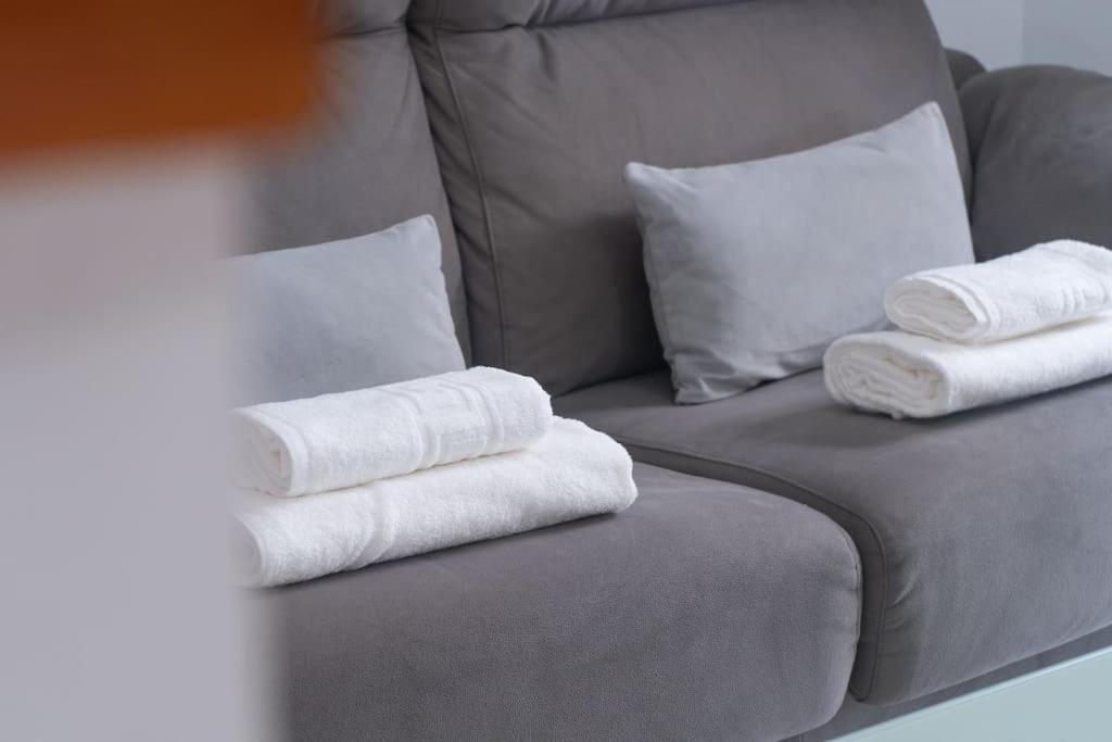 Apartamento Junto A Las Setas De Sevilla Bagian luar foto