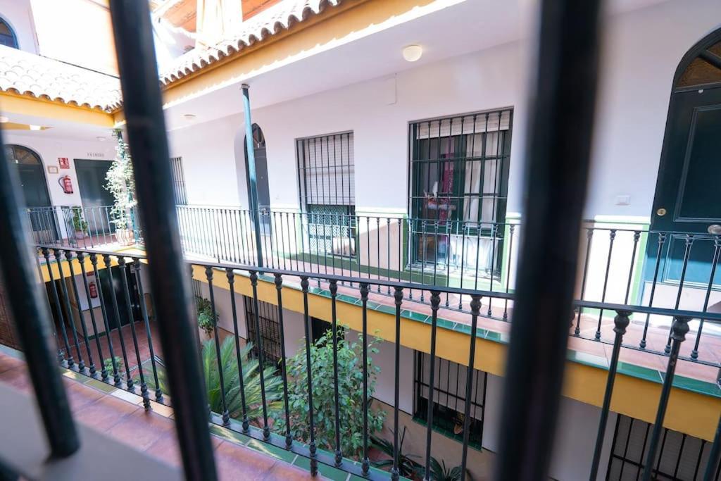 Apartamento Junto A Las Setas De Sevilla Bagian luar foto