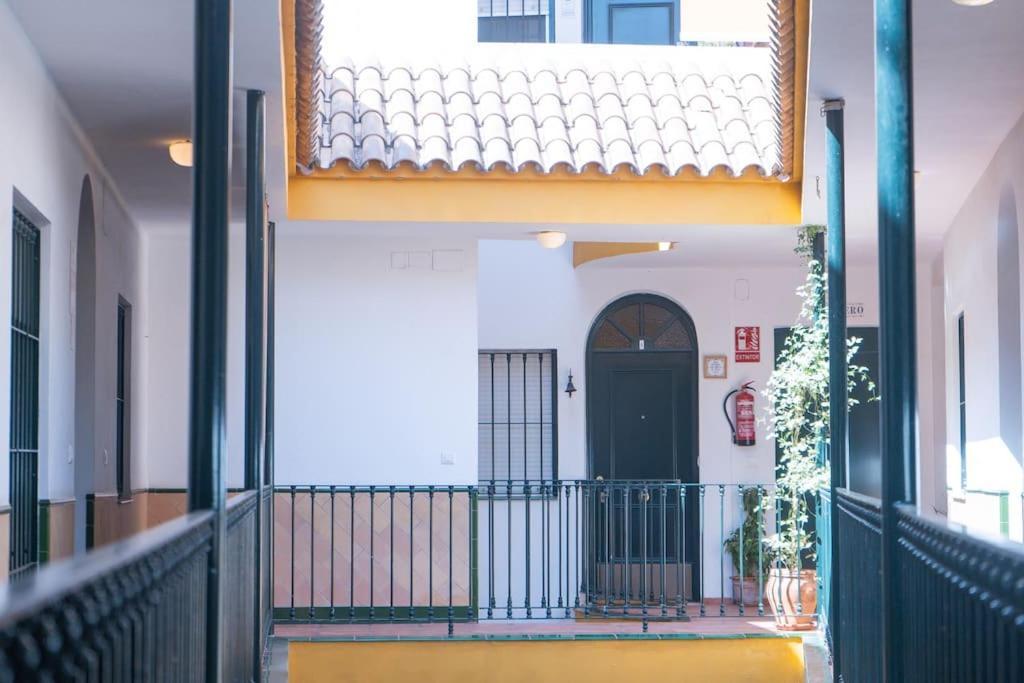 Apartamento Junto A Las Setas De Sevilla Bagian luar foto